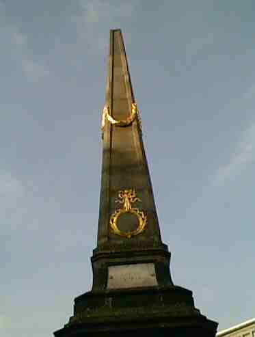 Obelisk am Markt